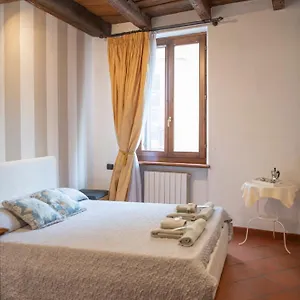 Ai Piedi Del Castello / 4pl / Apt. Full , Verona Italia
